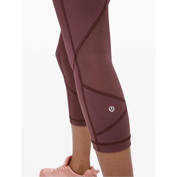 LULULEMON Pace Rival Crop *22" Running Workout Leggings in Cherry Cola Size 2 - Picture 4 of 16